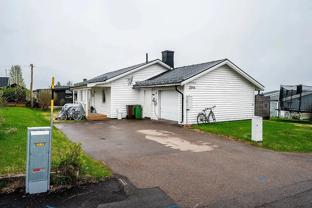 Hjortronvägen