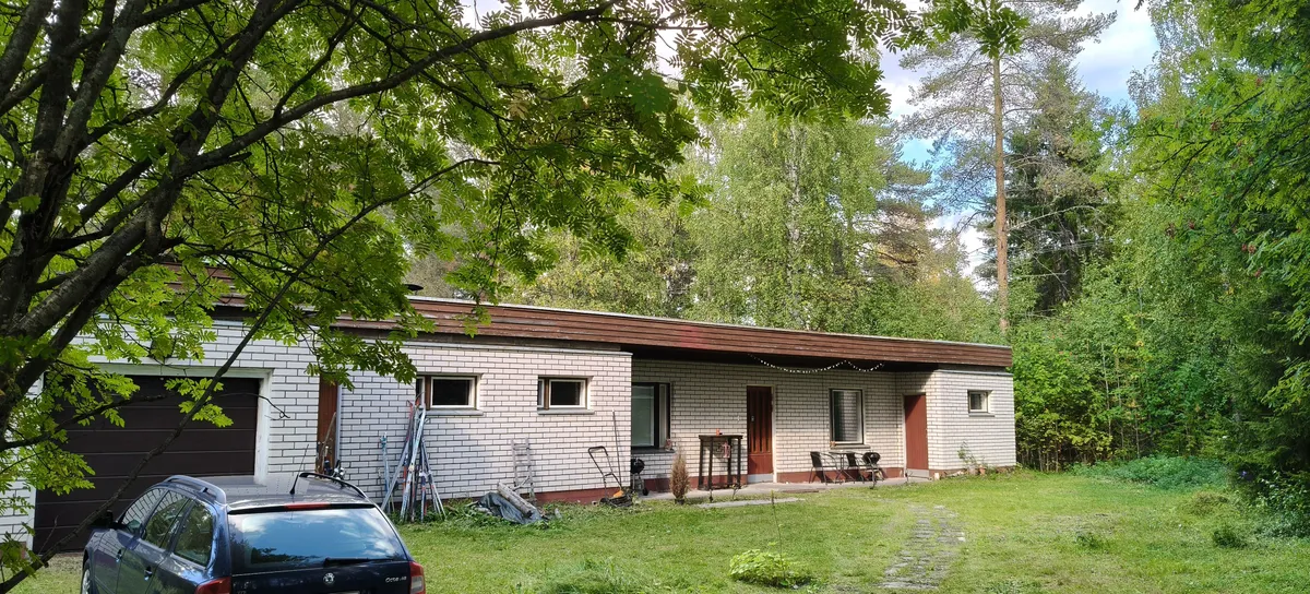 Kemijoen itäpuolentie