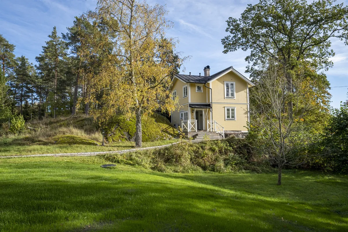 Skarpövägen