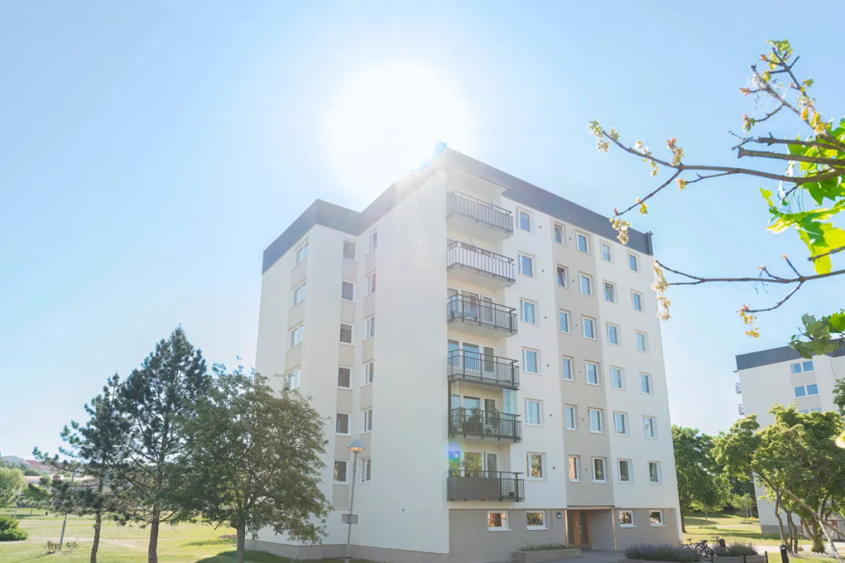 Skolvägen 8